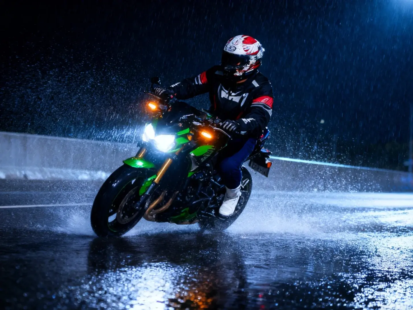 日本奈良21歲大生犬丸浩司騎機車超速闖紅燈，拒檢逃逸後遭警方追緝，行駛300公尺失控撞路標身亡。（示意圖來源：小紅書網友/AI）