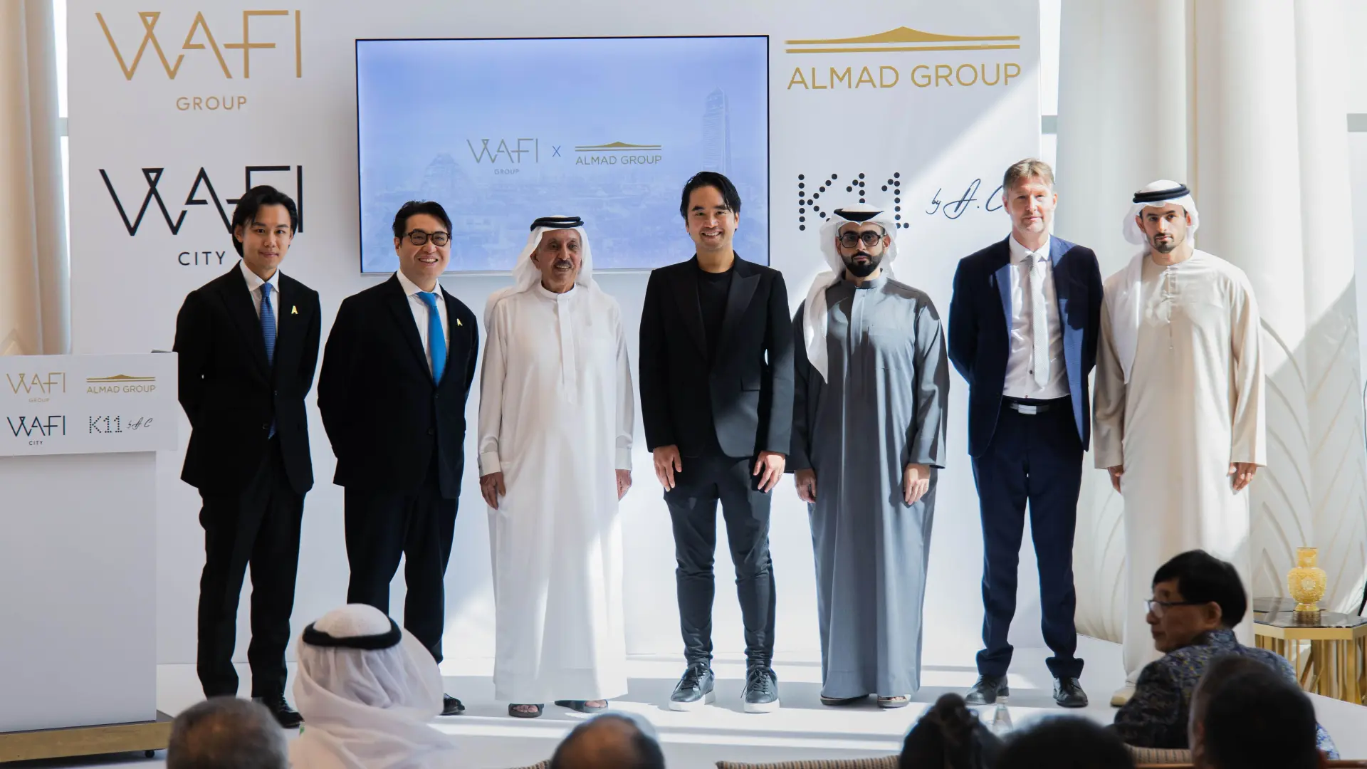2025年12月11日，鄭志剛創立的上合發展控股（ALMAD Group）正式對外宣布進軍中東及北非市場，與杜拜地產巨擘瓦菲集團（Wafi Group）達成標誌性戰略合作。(圖：上合發展控股)