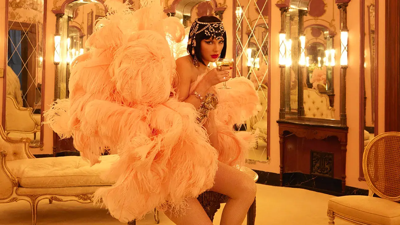 美國樂壇天后泰勒絲（Taylor Swift）於 10 月 3 日推出第 12 張個人專輯《星夢人生》（The Life of a Showgirl），旋即掀起全球旋風。(圖：網絡翻攝)
