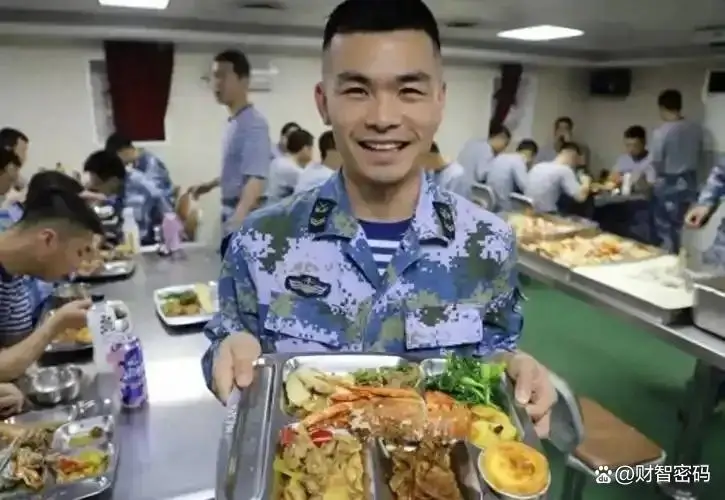 中國海軍福建艦上的菜肴，涵蓋了中國八大菜系。（取材自微博）