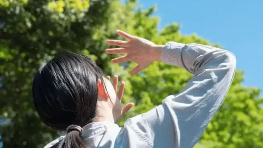 秋冬曬太陽，抓準「黃金時段」補維D才高效的封面圖片