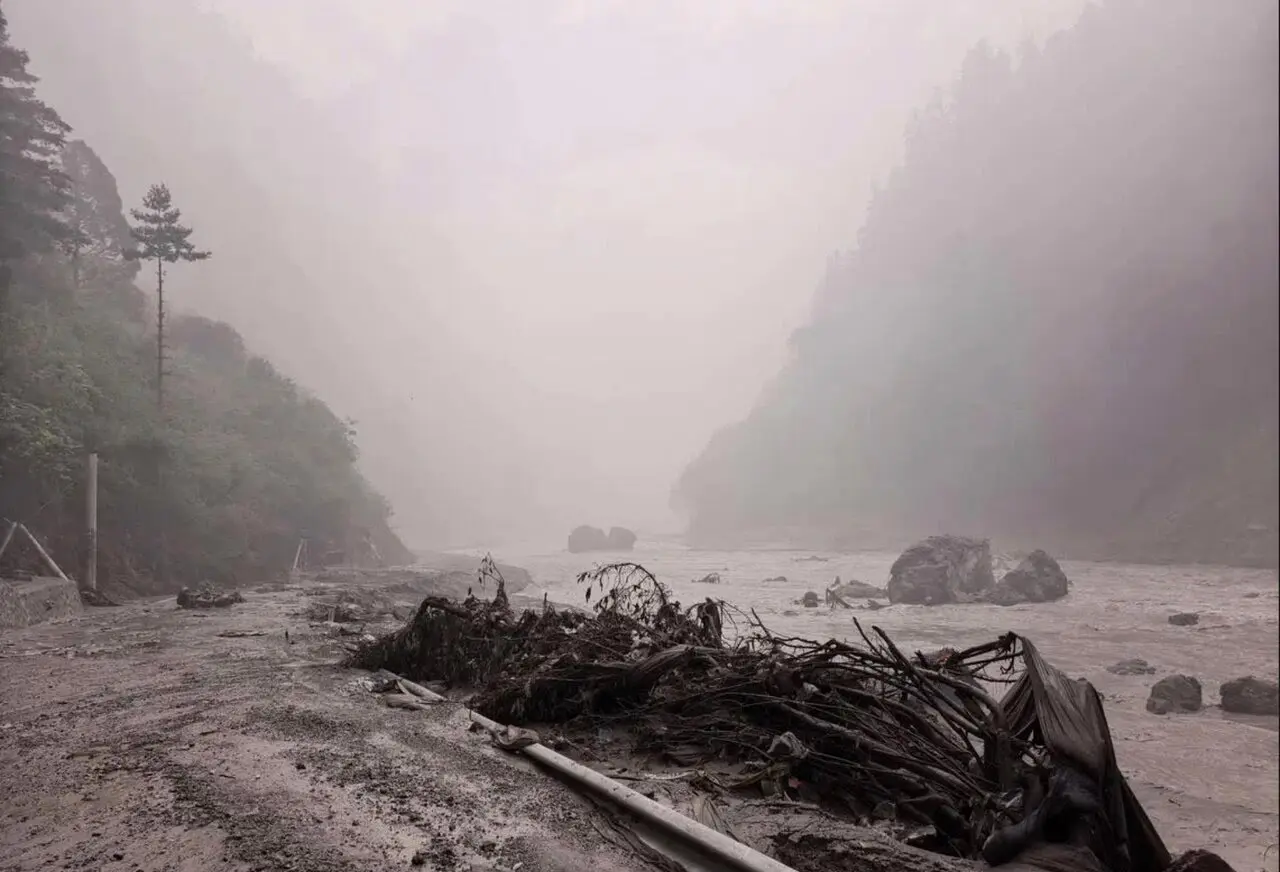 西藏吉隆口岸附近星期三（8月26日）發生泥石流災害，造成重大人員傷亡失聯。 新華社