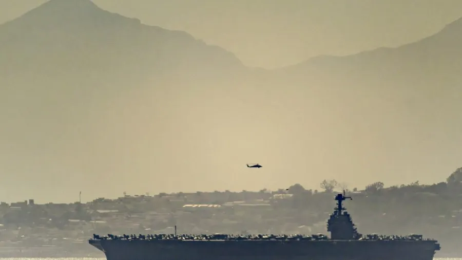 美軍集結中東最大規模空中力量 特朗普評估伊朗軍事選項的封面圖片