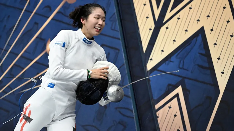 「劍后」江旻憓料不參選 2025 年立法會選舉,外國護照與勝算成主要障礙的封面圖片