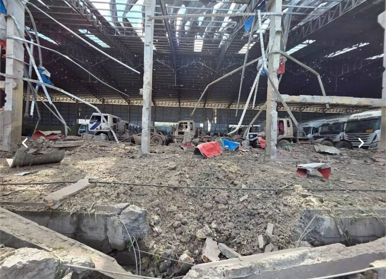 柬埔寨有巿集被轟炸。（圖／Ｘ）