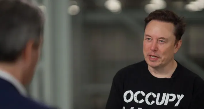 馬斯克接受美國哥倫比亞廣播公司訪問。(央視新聞截圖)