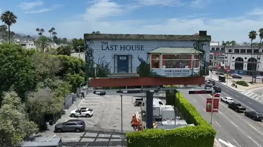 日落大道廣告牌變住宅？Netflix超狂廣告讓演員住進廣告牌三天的封面圖片