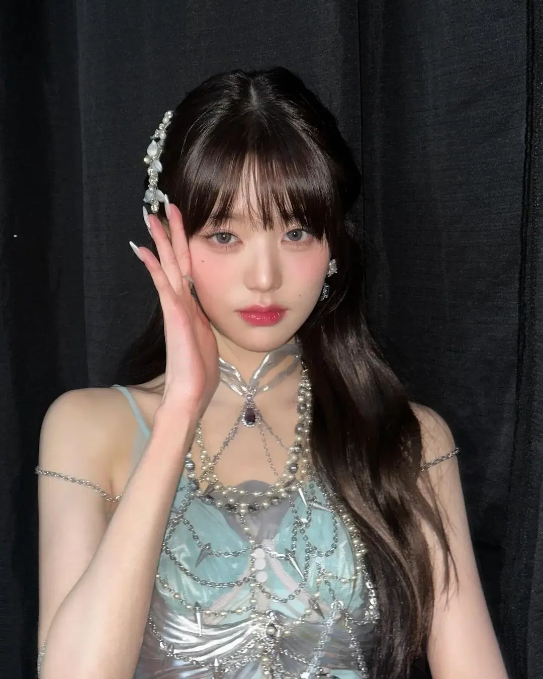 韓人氣女團 IVE 張員瑛驚人反差！「人間芭比」竟愛上榴槤。（來源：網絡截圖）