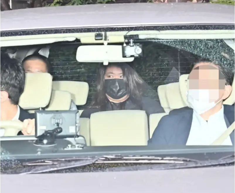 為15萬日元鋌而走險！3名女子內衣藏金走私，主謀被捕時還如此囂張！（來源：網絡）