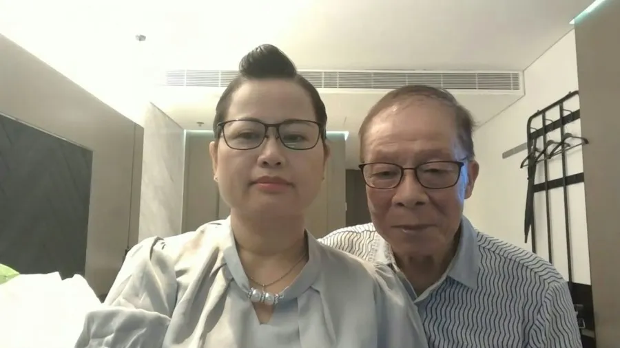 何伯葉秀定離婚|何伯淚訴何太冇感情 向 5 名仔女道歉:我踩咗落個氹度 爆離婚內幕兼質疑妻子身世的封面圖片