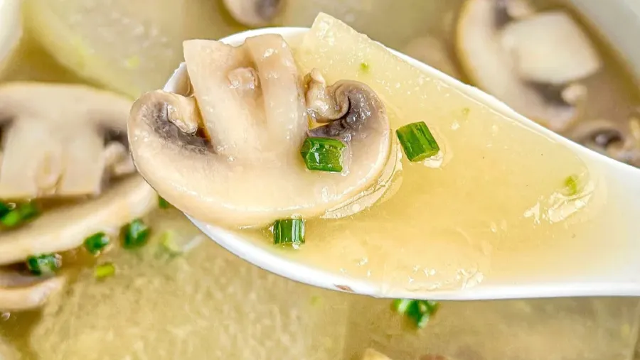 打破夏日補水誤區：缺津液才會燥，四樣食材輕鬆潤全身的封面圖片