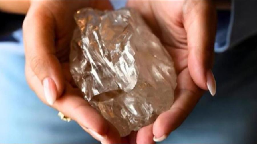 鑽石界迎來新王者?史上第二大原石「莫茨維迪」橫空出世的封面圖片