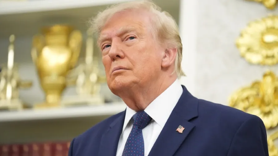 特朗普童年摯友提克汀提案 籲宣布國家緊急狀態由聯邦接管期中選舉的封面圖片