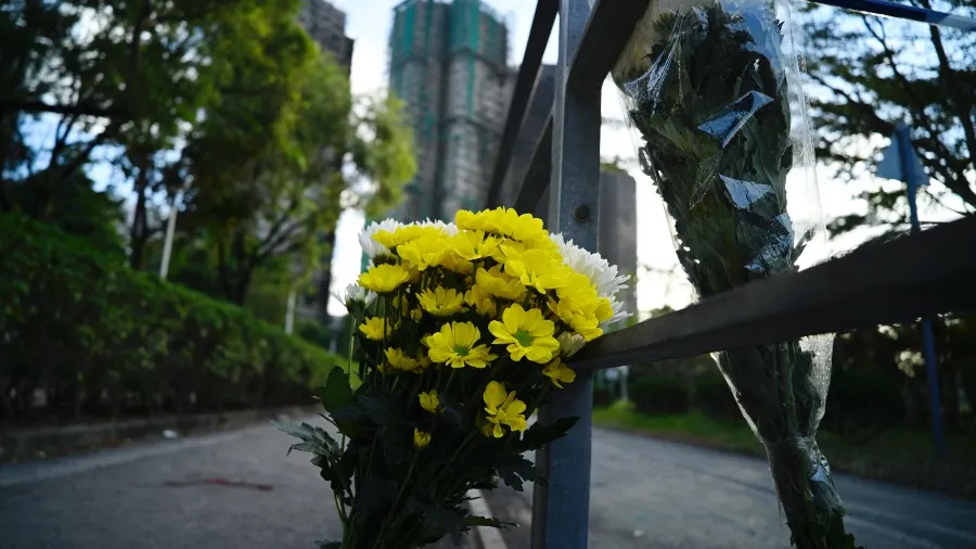 香港大埔宏福苑大火死亡人數146人 理大教授致歉與動物救援現狀 曾俊華談竹棚爭議的封面圖片