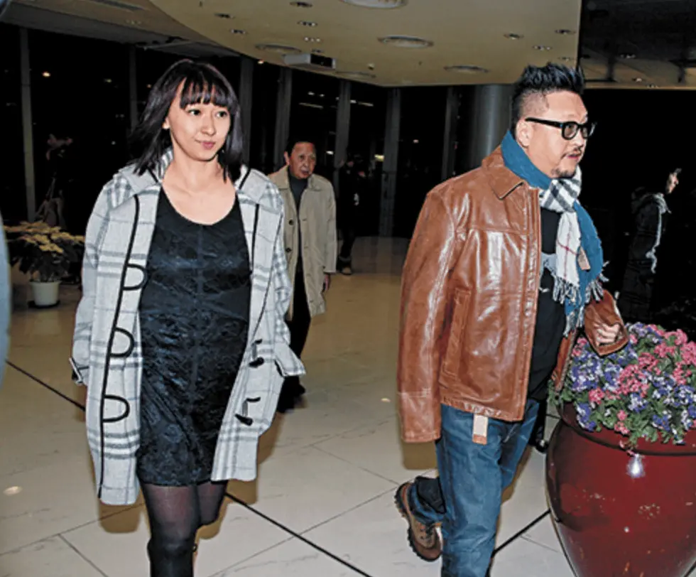 值得一提的是，谷德昭與女友林子萱相戀18年以來，感情始終穩定深厚，彼此扶持走過低谷。早年林子萱受頸部腫脹及濕疹困擾時，谷德昭始終陪伴在側悉心照料；如今谷德昭健康亮紅燈，林子萱也不离不弃，全程陪伴左右。(圖：網絡截圖)