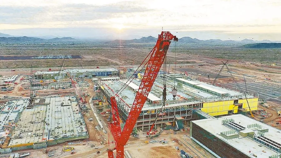 特朗普政府擬降對台關稅至 15% 台積電承諾亞利桑那建 5 座晶圓廠的封面圖片