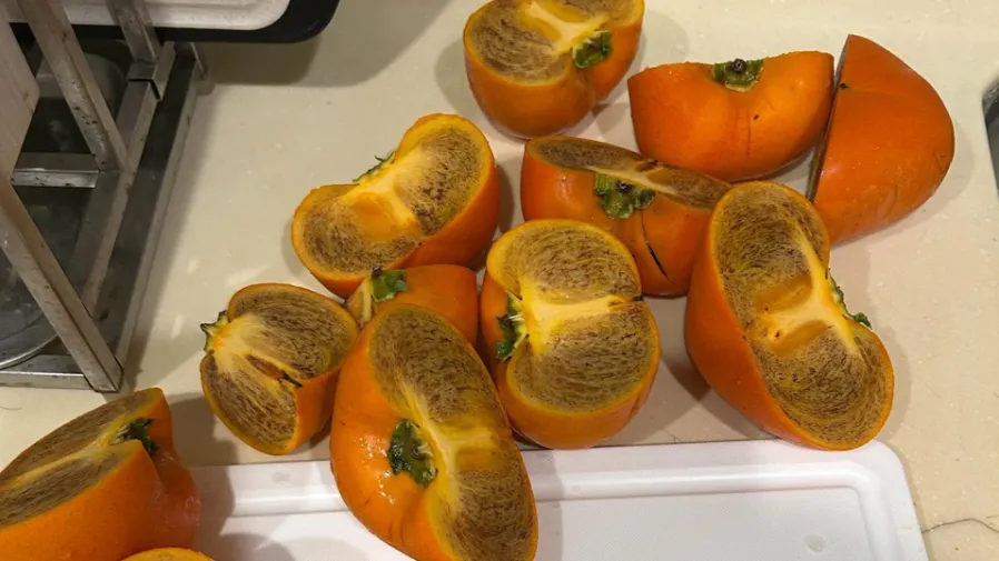 黑心柿子真的壞了嗎？老饕急喊：丟掉的是日本高級貨！ 的封面圖片