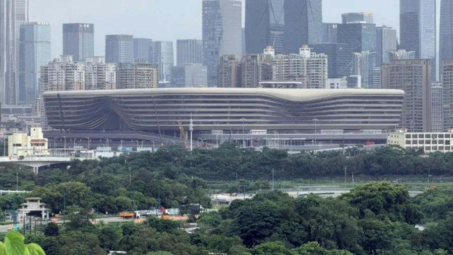 皇崗口岸條例草案立法會首二讀｜鄧炳強促月內完成立法 7 月 31 日港方口岸區啟用的封面圖片
