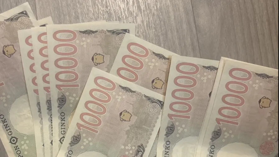 日本ATM領出整疊布丁狗萬元日鈔！超萌特殊鈔票爆紅吸近2500萬觀看的封面圖片