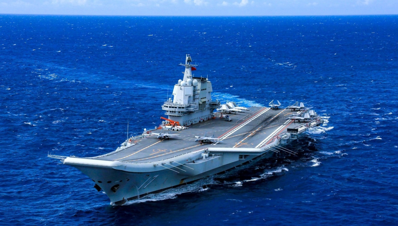 山東艦航母。