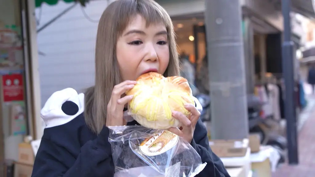 杜如風當年身形發福，並非因為愛吃，而是長期受嚴重濕疹困擾，需要按照醫生吩咐服用類固醇，藥物副作用引致水腫、體重急升，當時她亦大方自嘲「肥過部貨車」。(圖：toyufung@IG)