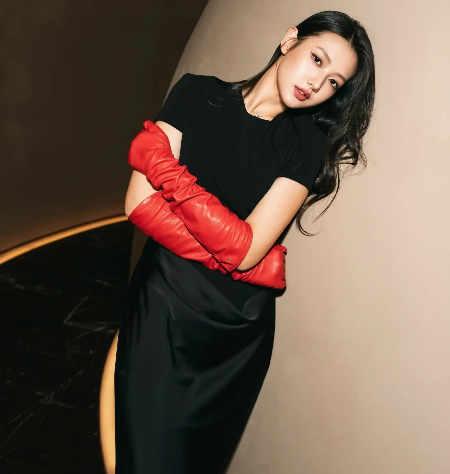 今次被拍到和黃澤林親密互動，傳媒向譚旻萱所屬經理人公司 Cool Style 查詢，公司回覆指 Mandy 正在放假，不便代答藝人私生活，多謝外界關心。(圖：Mandy Tam 譚旻萱@FB)