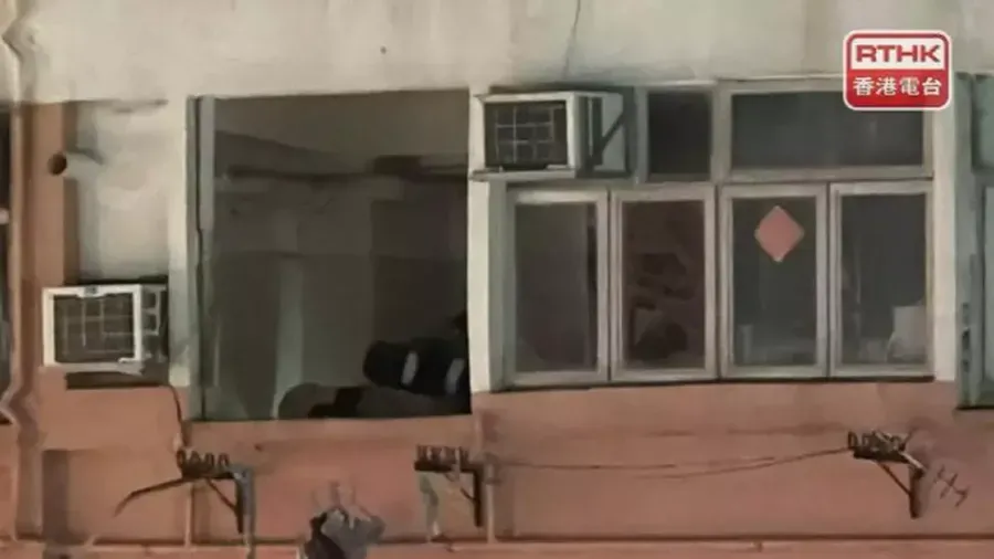 土瓜灣北帝街氣體爆炸 男子從一樓墮下送院 現場窗框脫落滿地玻璃碎片的封面圖片