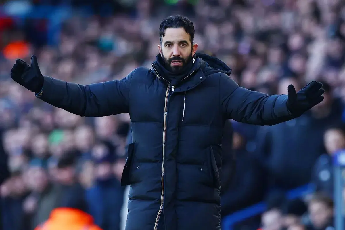 2026年1月5日，英超豪門曼聯透過官方渠道正式宣布，解僱一線隊主教練魯本·阿莫林（Ruben Amorim），這位葡萄牙教头的紅魔鬼執教生涯定格在14個月。(圖：網絡截圖)