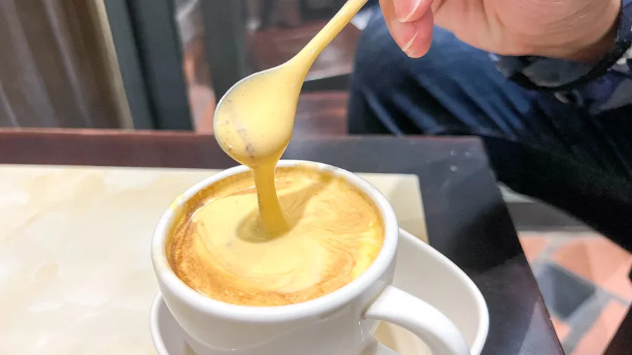 戰時缺奶逼出來的美味?河內雞蛋咖啡的百年逆襲的封面圖片