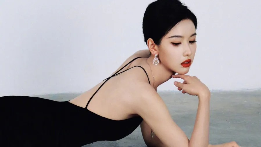 于朦朧之後下一個是陳都靈？美國靈媒Kandis Starr爆12月5日獻祭？啟皓藝術館灌藥傳聞引恐慌的封面圖片