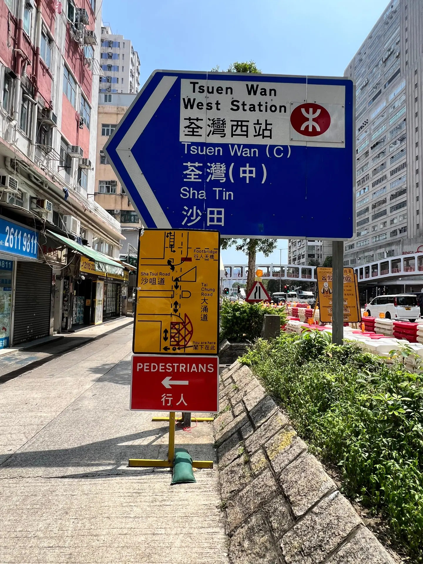 香港過去數十年依靠嚴謹制度建立「工程質素」口碑，但近年不少市民都有一種共同感受：工程延誤和「長期臨時措施」似乎正變成常態。(圖：陳杰)