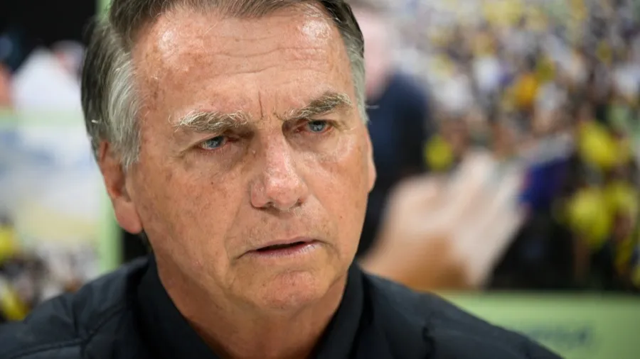 不甩特朗普 50% 關稅施壓 巴西最高法院下令前總統波索納洛服 27 年徒刑的封面圖片