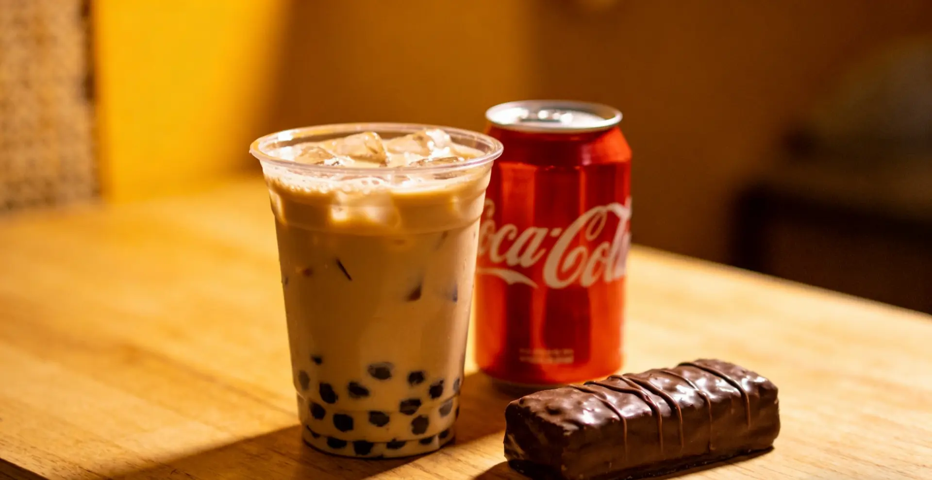 奶茶可樂巧克力竟藏咖啡因？你的每日攝取量早超標了！（示意圖來源：豆包AI）