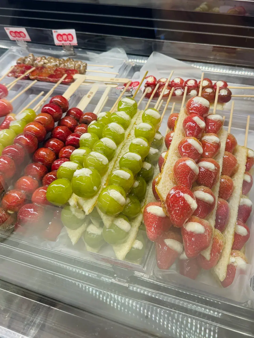  爆火的奶皮子糖葫蘆，一串竟要快走50分鐘消耗？這5類人千萬不能碰！（來源：小紅書）