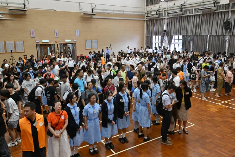 全體義工起立讀出誓師詞