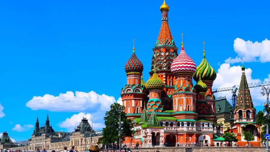 普京簽署法令 中國公民2026年9月前赴俄免簽 最長停留30天的封面圖片