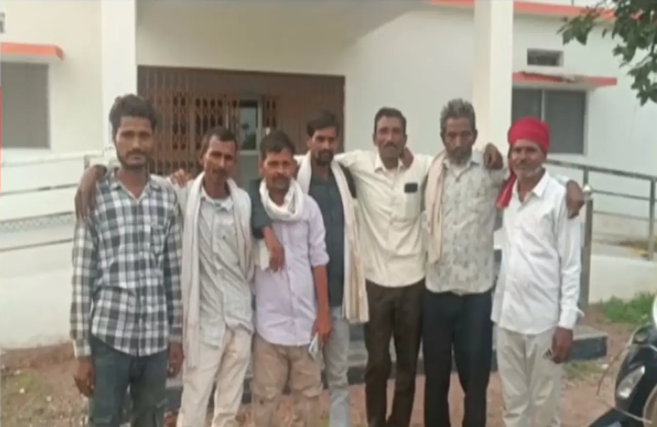 印度中央邦（Madhya Pradesh）潘納（Panna）7名日薪工人，耗時兩年挖鑽石一無所獲，閒置礦坑一年後，於雨後巡視舊礦區時，意外尋獲17.96克拉寶石級鑽石，預計10月公開拍賣，扣除權利金後七人平分收益。（來源：WION@YouTube）