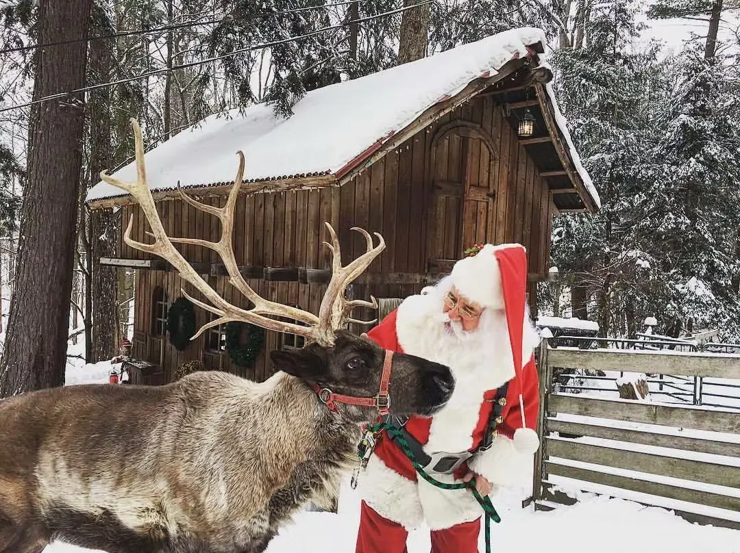 想成為合格的聖誕老人，可不是留把白鬍子就夠了。（來源：santaclausschool）