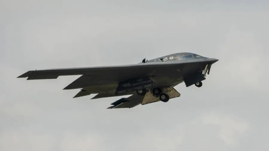 美空軍B-2轟炸機墜機報告曝光 閥門失效液壓流失成肇因的封面圖片