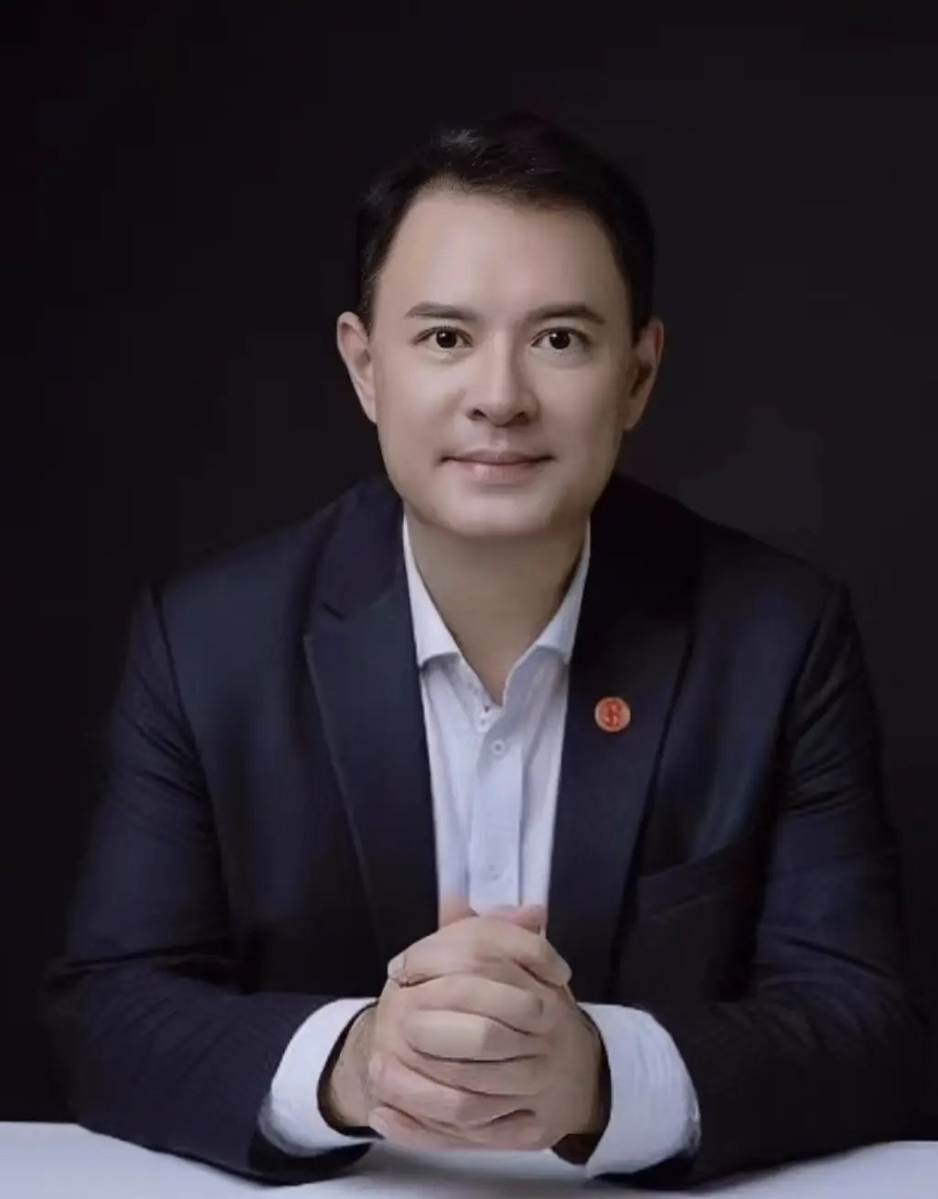 在此關鍵時刻，我鄭重呼籲全港社會，特別是廣大青年朋友： 要明辨是非，勿被虛假敘事蒙蔽；要珍惜法治，勿被極端思潮裹挾；要心懷家國，勿做他人棋子。(圖：莊守堃)