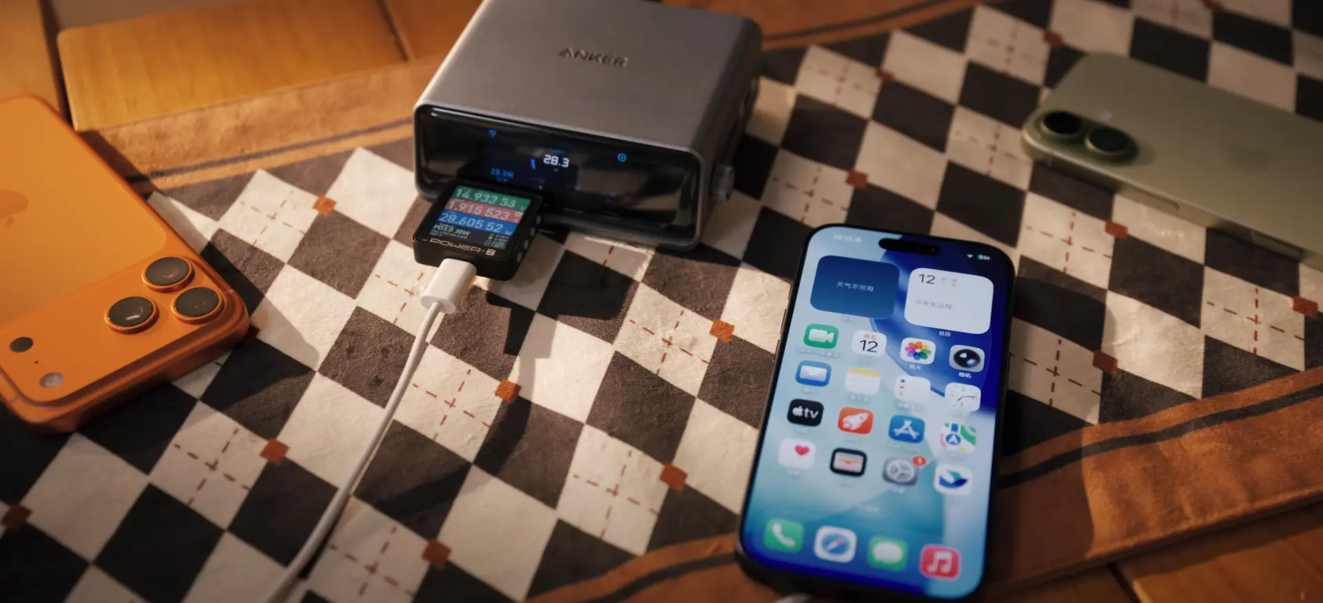 iPhone 17 Pro 充電提速。（影片截圖）