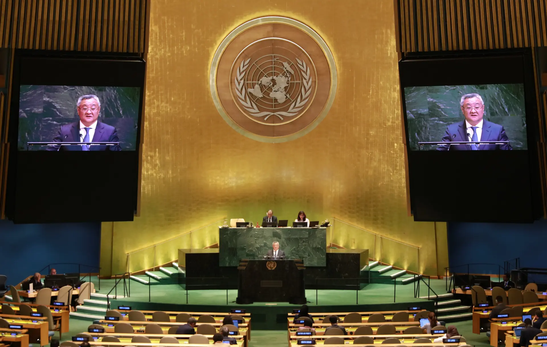 中國外交系統反應極快，除了作出嚴詞抗議外，並動用了建國以來罕見的向聯合國正式遞交文件，引用《聯合國憲章》中的「敵國條款」。(圖：新華社)