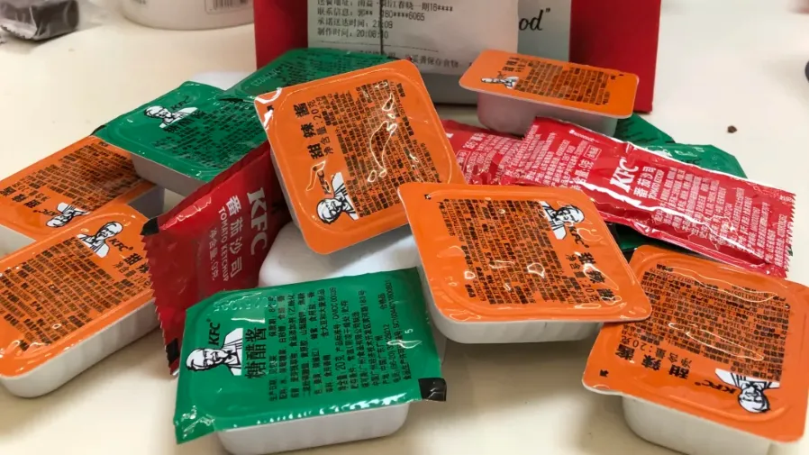 內地肯德基多要一盒醬要花1.2元？門店回應速看！的封面圖片