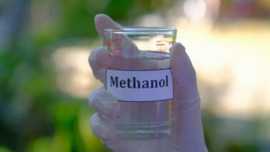 老撾旅舍免費酒竟讓他陷入失明危機,甲醇的危害超乎想象!的封面圖片