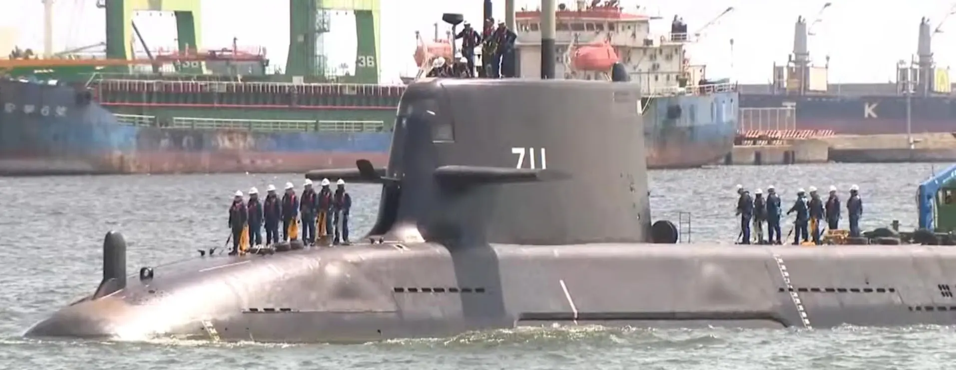 海鯤號的優勢在於其武裝與聲納系統。它配備美國 MK48 Mod 6 AT 重型魚雷與西方成熟的聲納偵測技術，具備一定的攻擊能力。(圖：視頻翻攝)