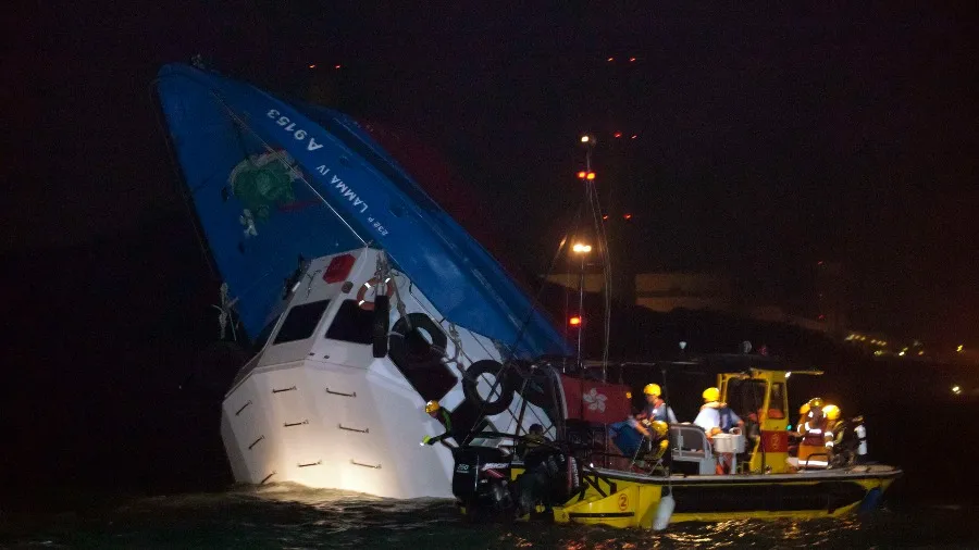 南丫海難死因裁決｜39人全屬非法被殺 13年追尋真相揭露多重疏忽 水密門缺失是關鍵的封面圖片