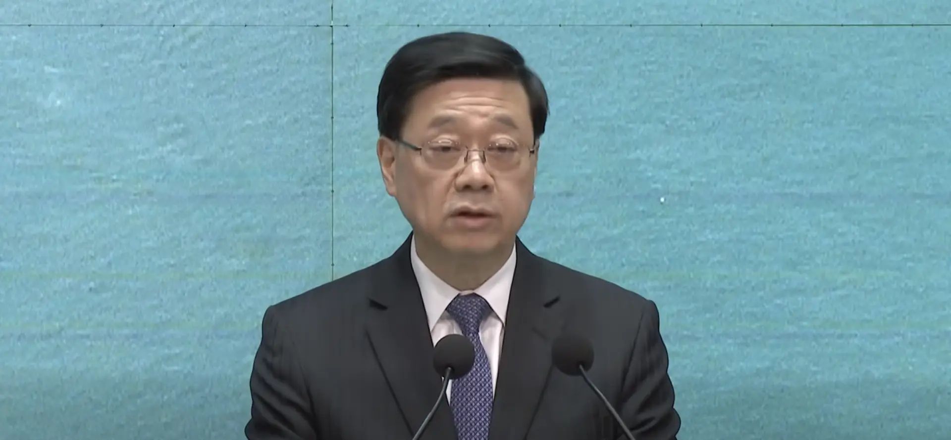 李家超強調，中醫醫院作為本港中醫藥服務旗艦機構，將肩負醫療服務、教學與培訓、科研、多方協作及創造健康價值五大任務。(圖：視頻翻攝)