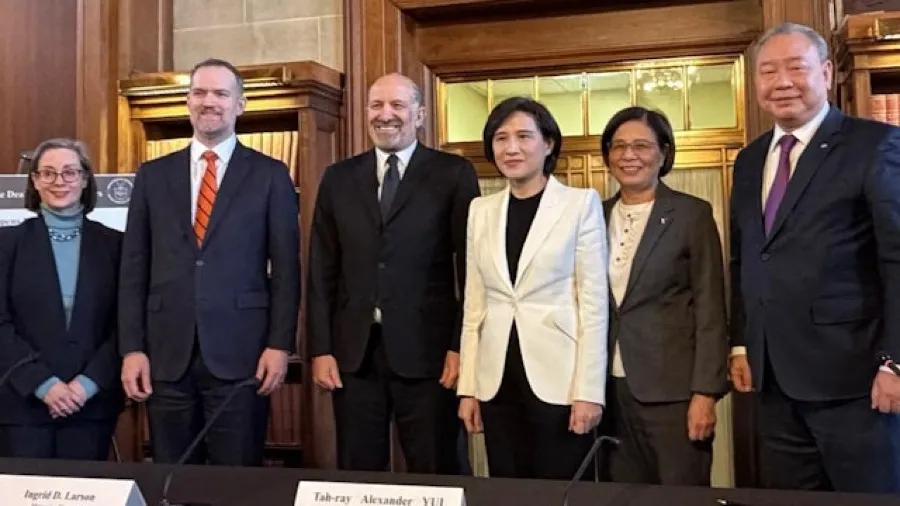 美台達成貿易協議 關稅降至 15%+對美投資 2500 億美元 台媒：代價慘痛恐陷產業空洞化的封面圖片