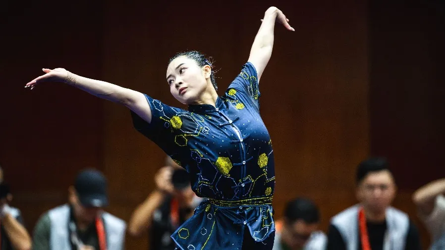 2026名古屋亞運｜沈曉榆女子長拳完美奪冠 為中國香港摘本屆亞運首金的封面圖片