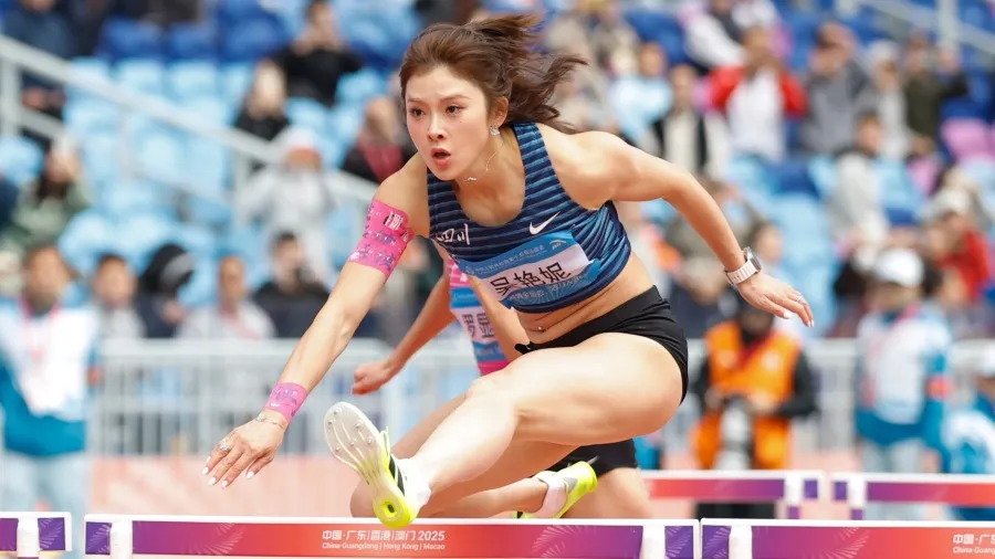 全運會女子100米欄爆冷：吳艷妮淚灑頒獎台「上天仍在考驗我」，劉景揚家鄉封后的封面圖片